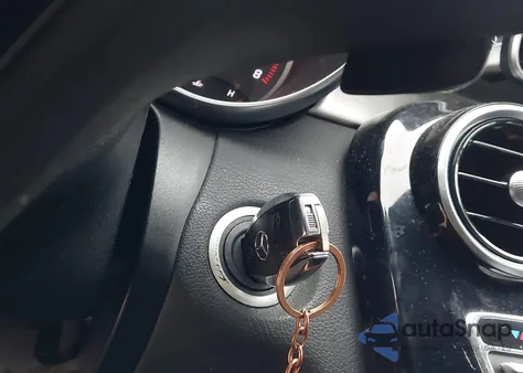 2018 Mercedes-Benz C 300 from USA, damaged, VIN 55SWF4JB7JU238641